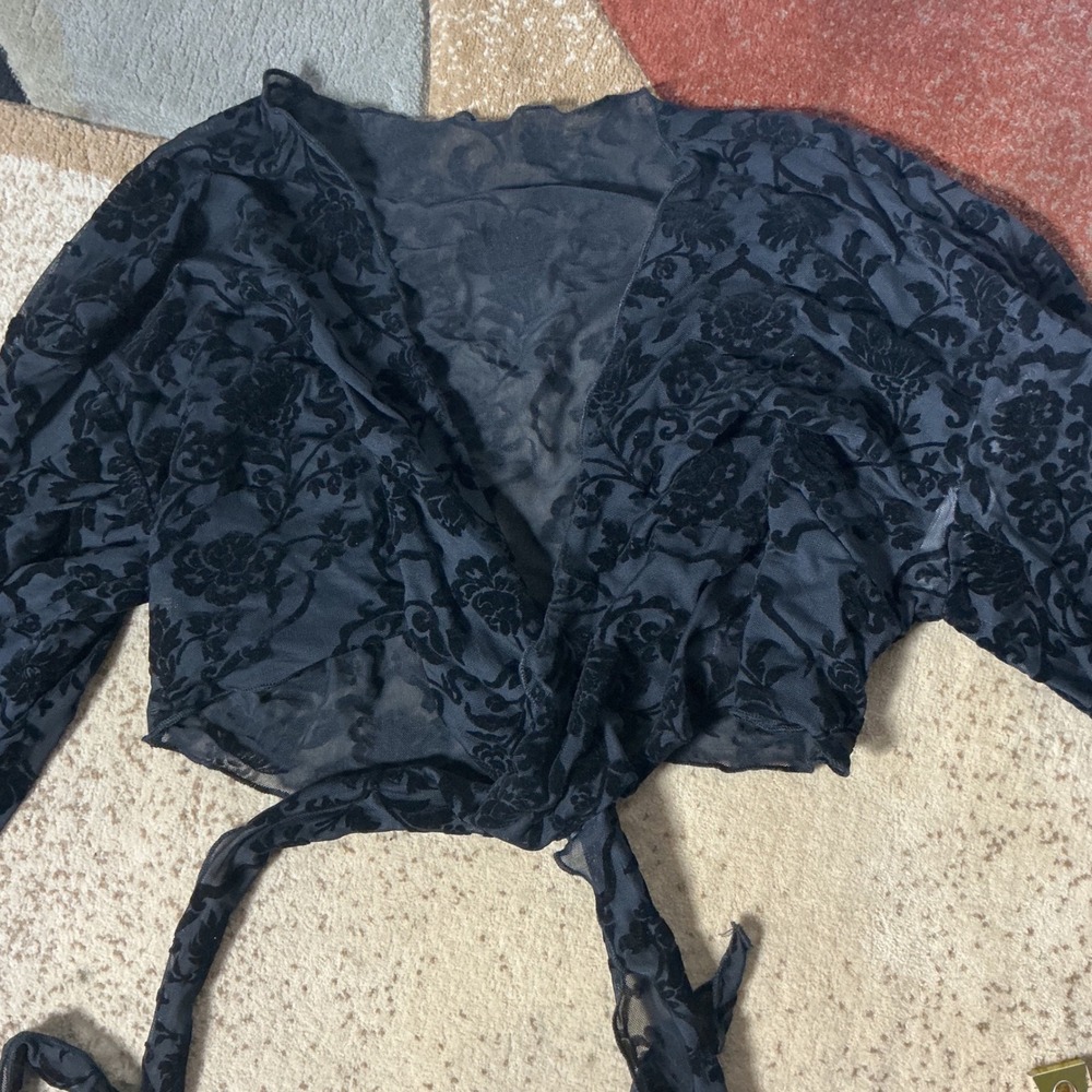 Romwe‎ Whimsigoth Burnout Velvet Floral Sheer Mesh Tie Front Bell Sleeve Top L - Picture 2 of 8